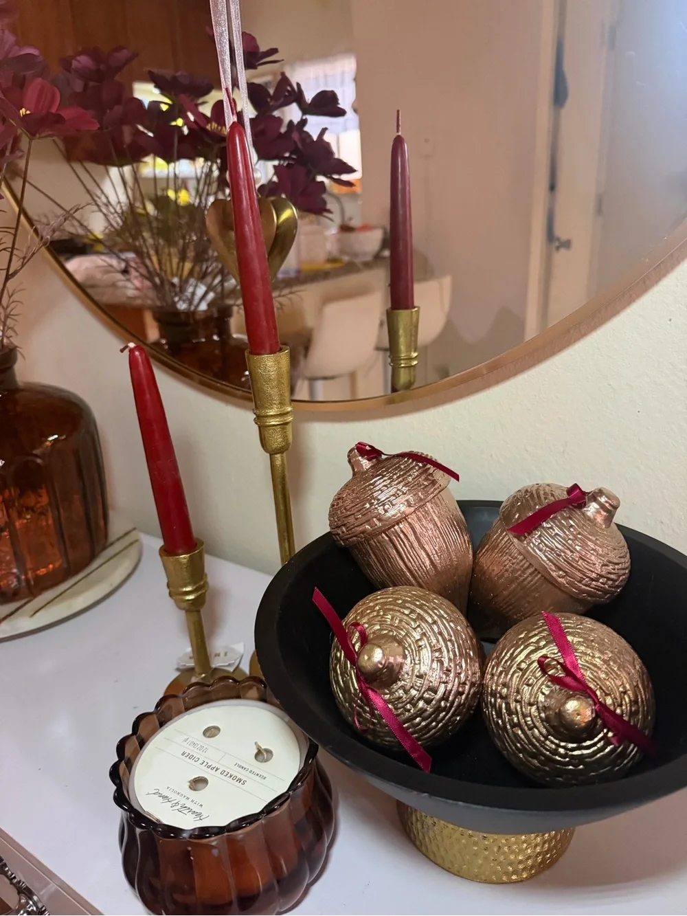 Set 4 Decorative Metallic Acorn Accent .Bronze Finish. 5.4 inches